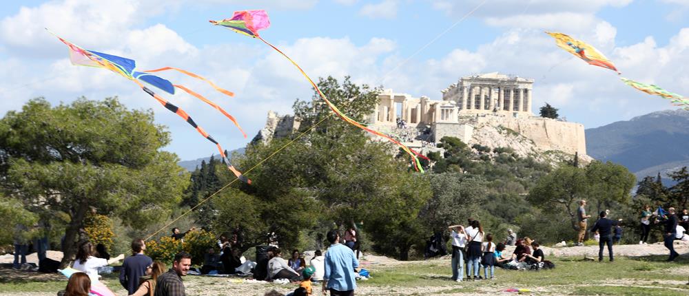 Καθαρά Δευτέρα στου Φιλοπάππου: Η αστική εκδοχή της γιορτής
